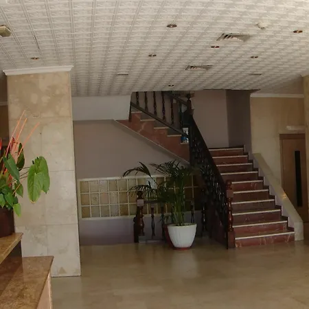 With One Bedroom In Fuengirola, With Wonderful Sea View, Pool Acces... فوينخيرولا